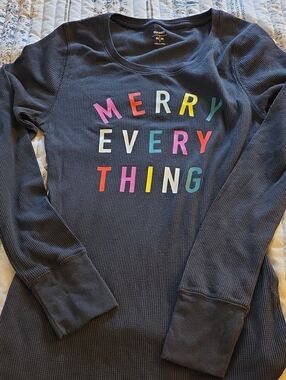 Old Navy Charcoal Waffle Knit Long Sleeve Tee with Gold Print